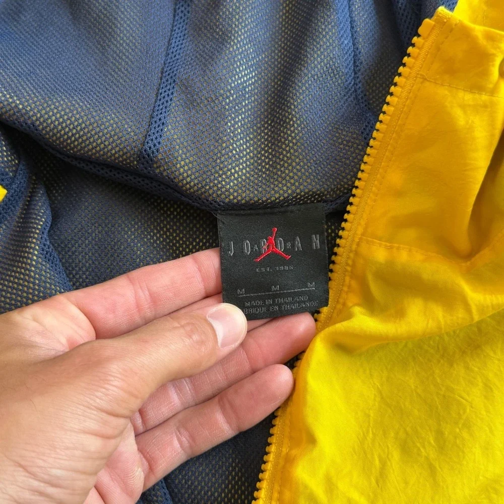 Jordan Michigan Wolverines Football Windbreaker Jacket Size Medium Lightweight